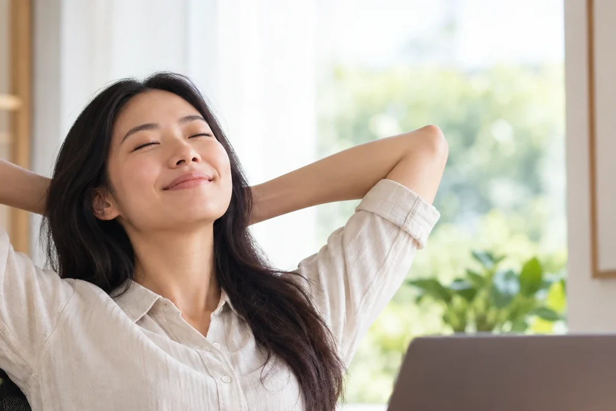 Desk Work in Singapore: Movement Breaks That Matter More Than Perfect Posture